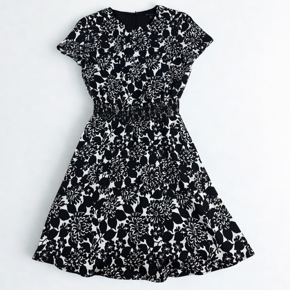 Brooks Brothers Floral Dress Womens 8 Black White Smocked Waist Timeless Classic